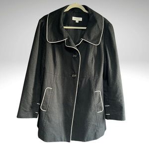 Liz Lange Maternity for Target Poke-A-Dot Black and White Jacket Size XL.